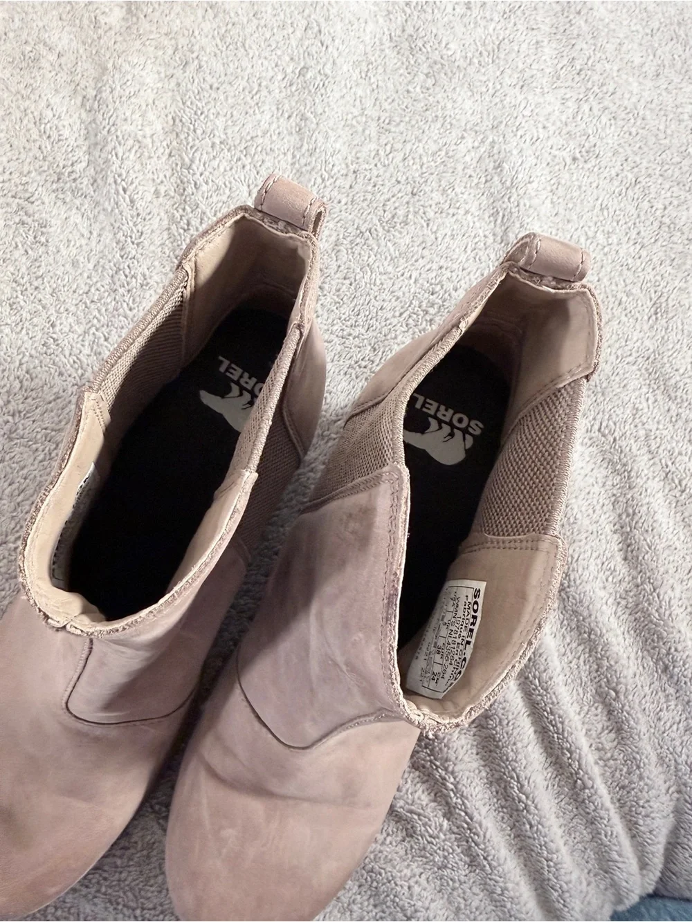Sorel Joan of Arctic Wedge III Chelsea Boots Taupe leather Women's Size 7